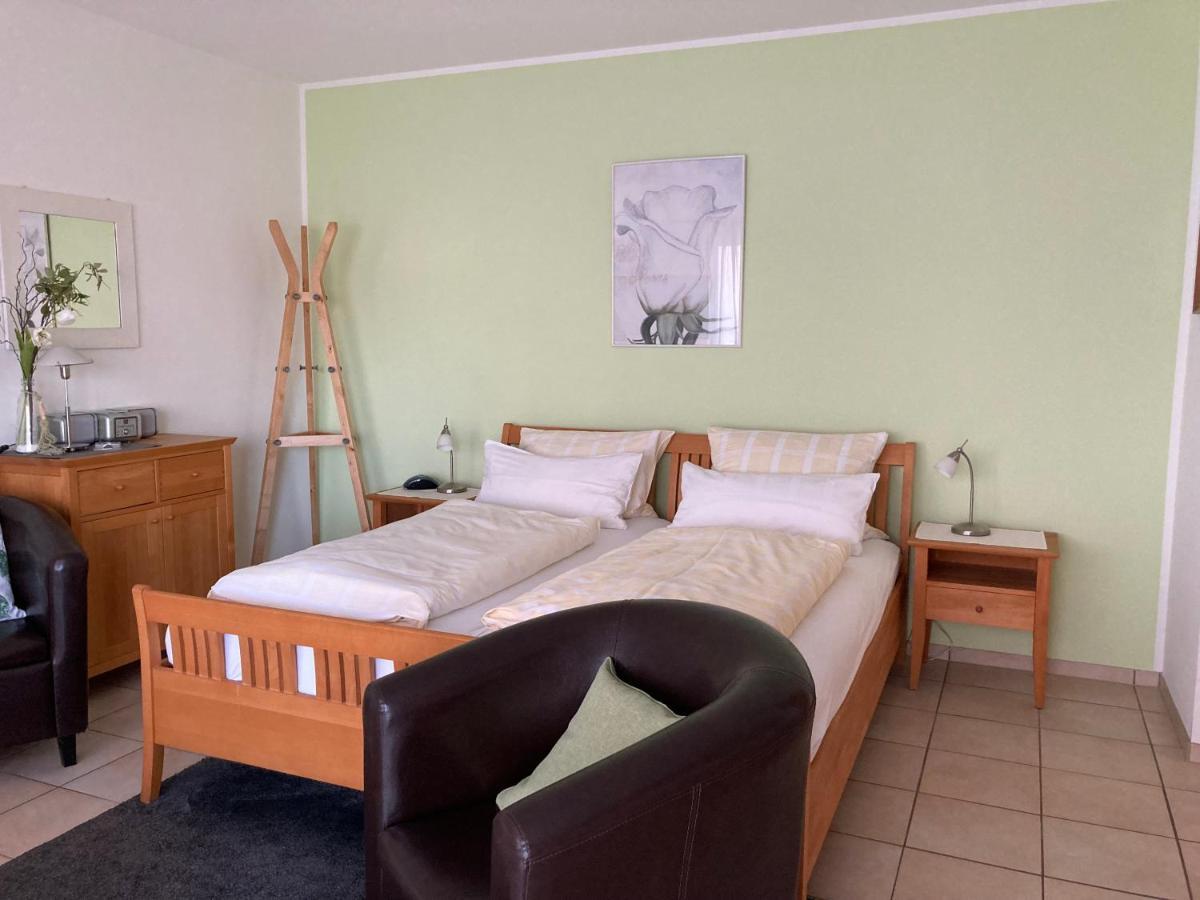 Landhaus-Apartments Wattenheim Экстерьер фото