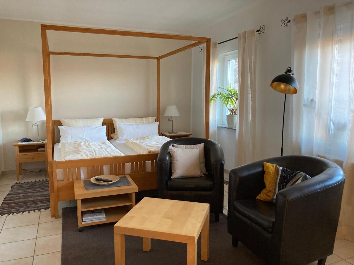 Landhaus-Apartments Wattenheim Экстерьер фото